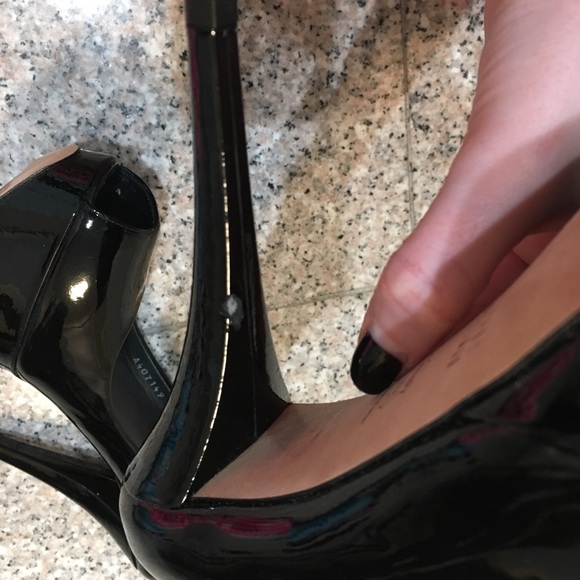 Stuart Weizmann Pumps - Picture 8 of 8